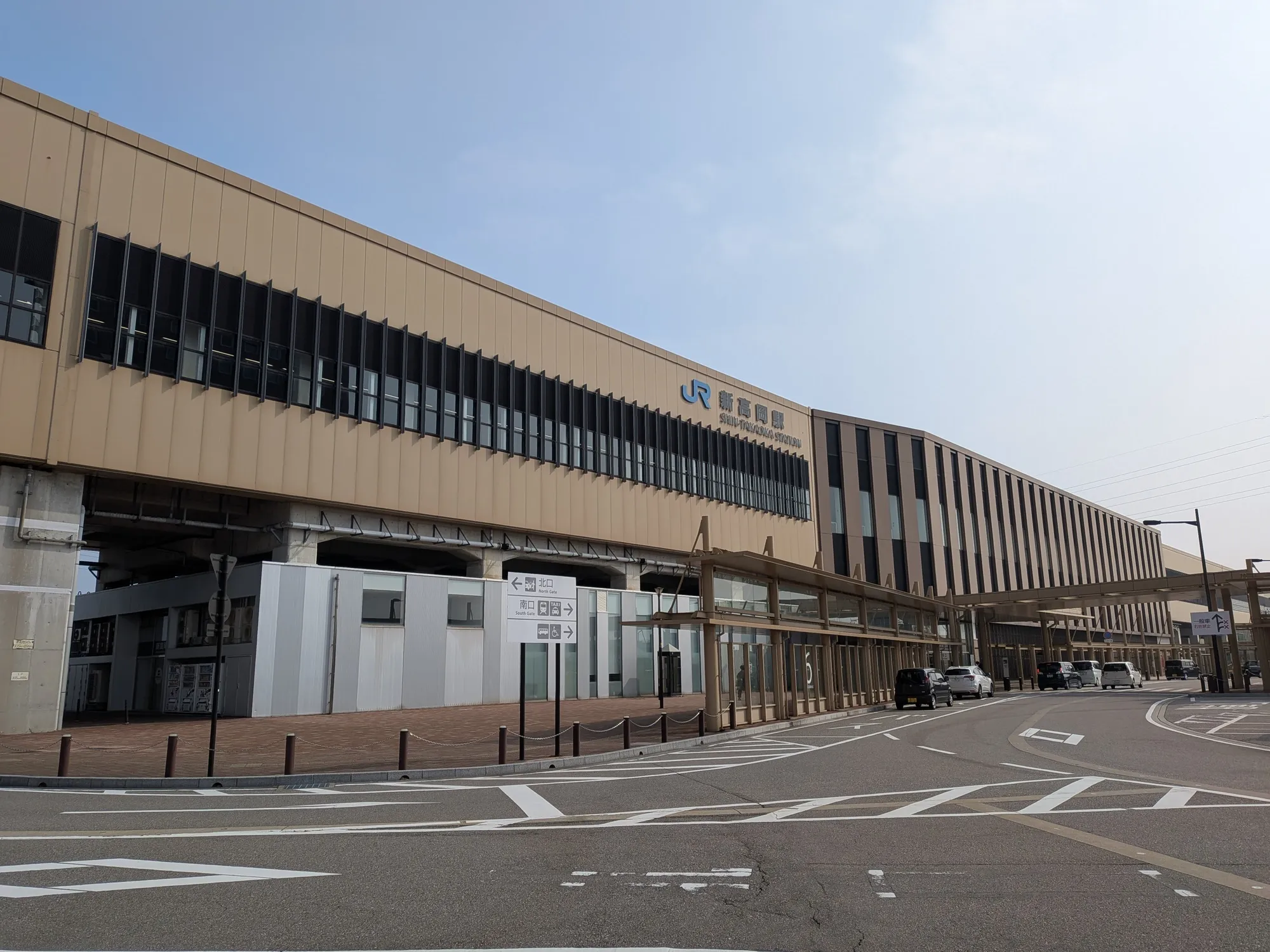 新高岡駅